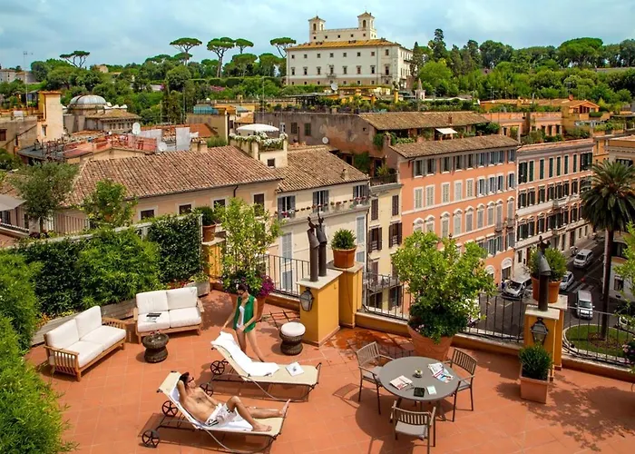 בית הארחה The At The Spanish Steps 4*