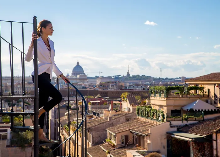 The At The Spanish Steps Konukevi 4*