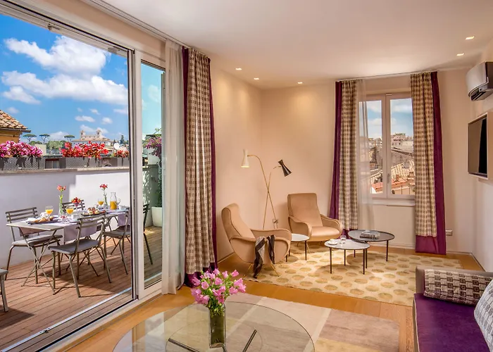 The At The Spanish Steps Konukevi 4*